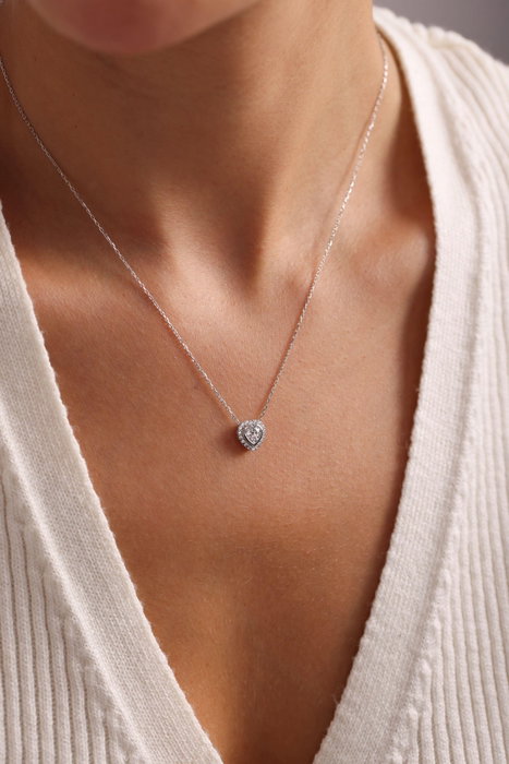 Heliophilia Silver Collar de Plata de Ley 925 con Colgante Heliophilia Silver Collar de Plata de Ley 925 con Colgante